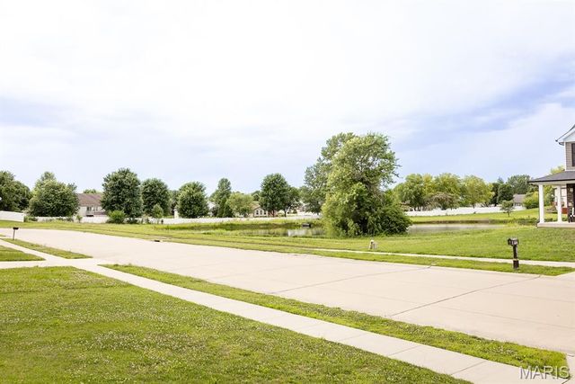 114 Wilson Creek Drive, Shiloh, IL 62221