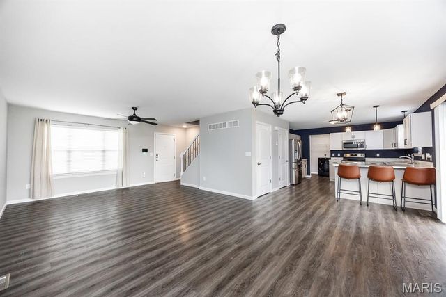 114 Wilson Creek Drive, Shiloh, IL 62221