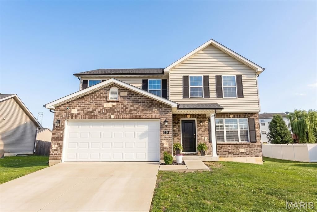 114 Wilson Creek Drive, Shiloh, IL 62221