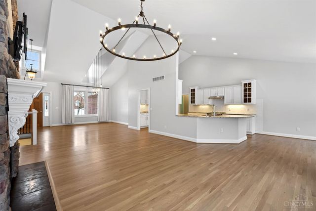 1646 Fairway Crest, Miami Twp, OH 45140