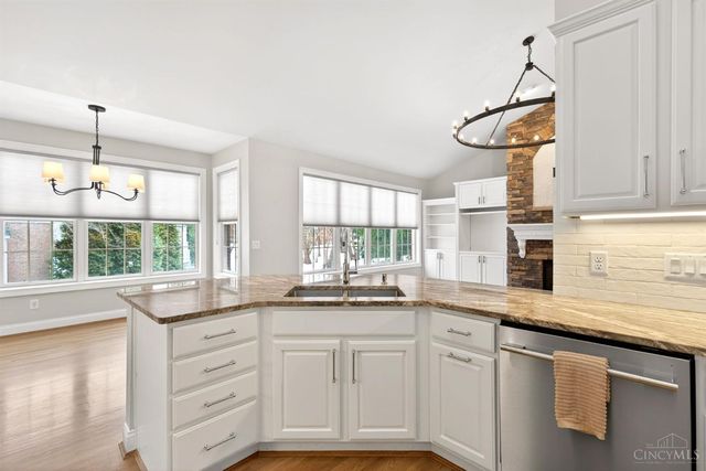 1646 Fairway Crest, Miami Twp, OH 45140