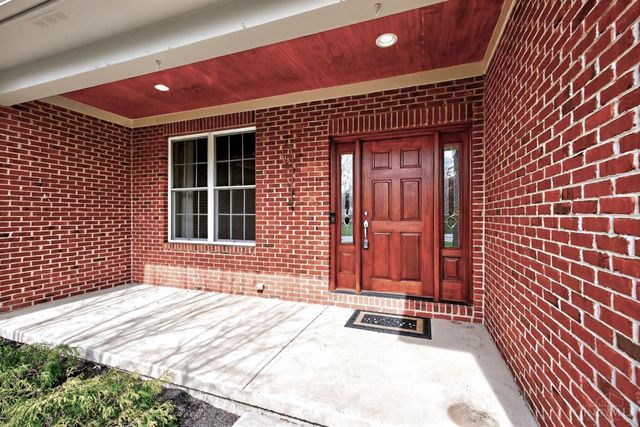 1646 Fairway Crest, Miami Twp, OH 45140