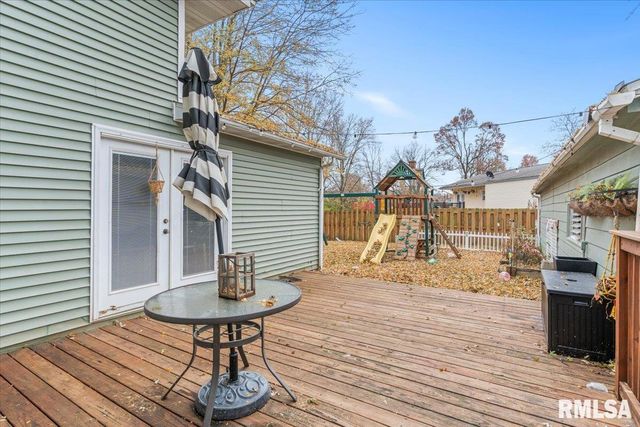 17 Windrush Drive, Jacksonville, IL 62650