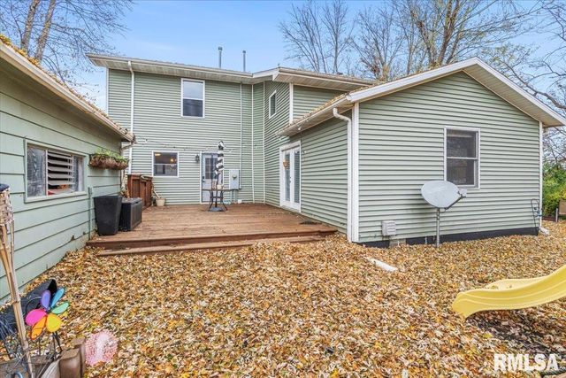 17 Windrush Drive, Jacksonville, IL 62650