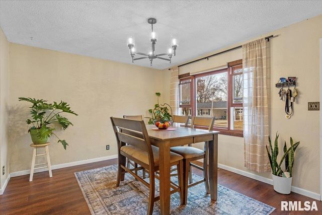 17 Windrush Drive, Jacksonville, IL 62650