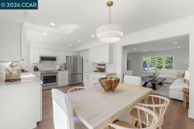 102 Belgian Dr, Danville, CA 94526