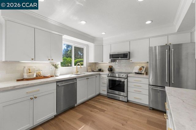102 Belgian Dr, Danville, CA 94526