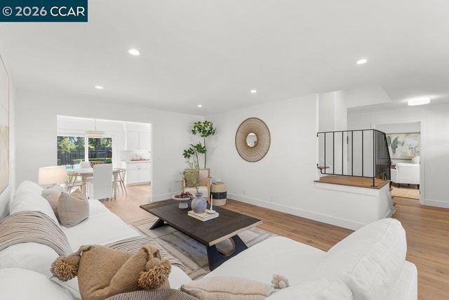 102 Belgian Dr, Danville, CA 94526