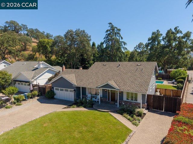 102 Belgian Dr, Danville, CA 94526
