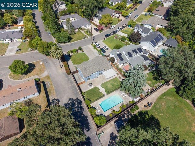 102 Belgian Dr, Danville, CA 94526