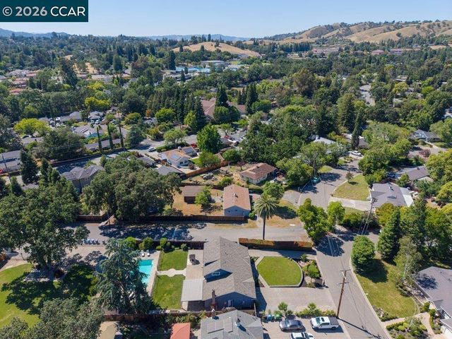 102 Belgian Dr, Danville, CA 94526