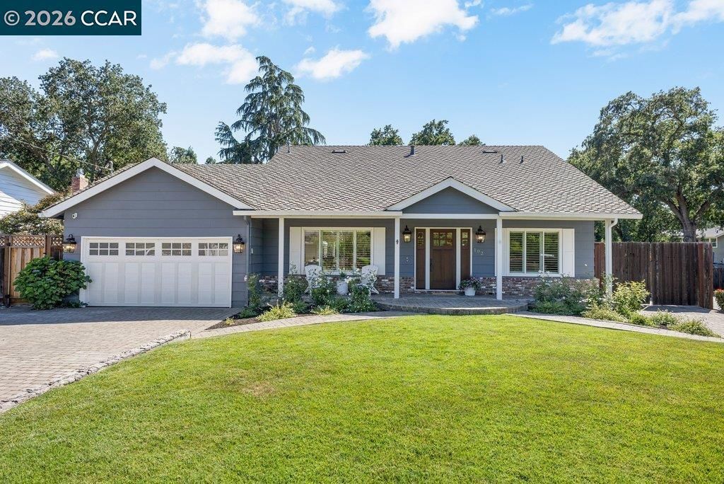 102 Belgian Dr, Danville, CA 94526