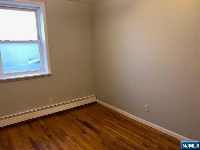 424 N 3rd Street 1R, East Newark, NJ 07029