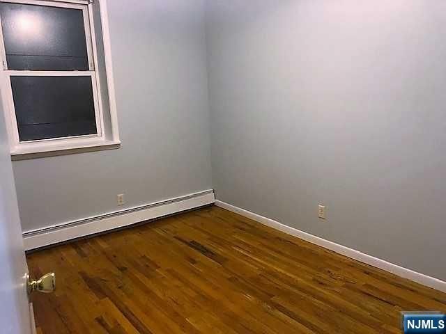 424 N 3rd Street 1R, East Newark, NJ 07029