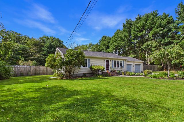 247 Perry Hill Rd, Acushnet, MA 02743