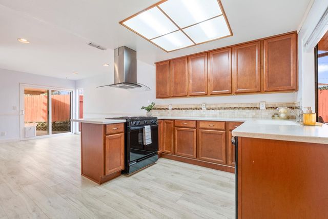 6939 Escallonia Dr, Orangevale, CA 95662