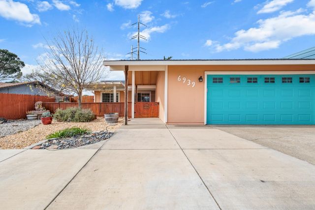 6939 Escallonia Dr, Orangevale, CA 95662