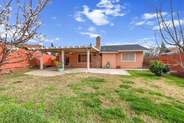 6939 Escallonia Dr, Orangevale, CA 95662