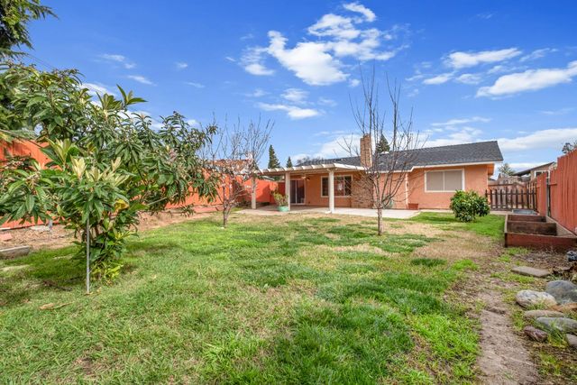 6939 Escallonia Dr, Orangevale, CA 95662