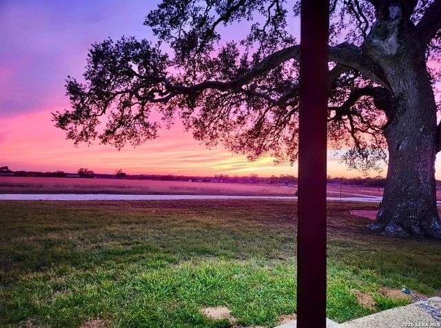 1725 Fm 2504, Poteet, TX 78065