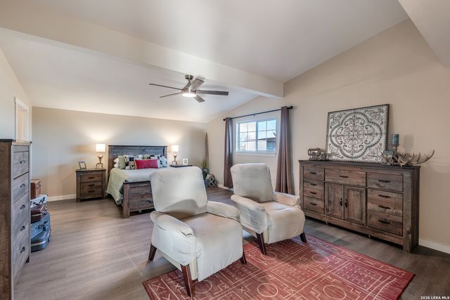 1725 Fm 2504, Poteet, TX 78065