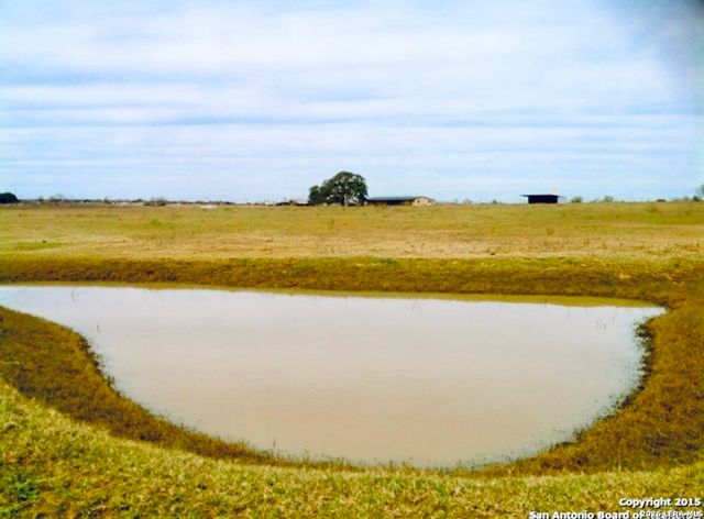 1725 Fm 2504, Poteet, TX 78065