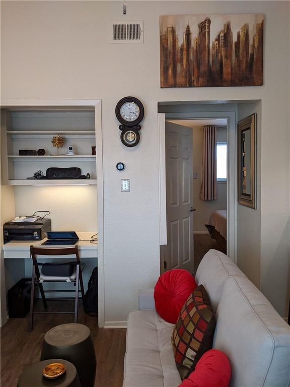 3000 GUADALUPE ST 304, Austin, TX 78705