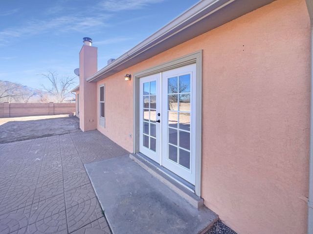 6305 Magpie Way NE, Rio Rancho, NM 87144