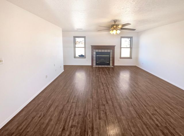 6305 Magpie Way NE, Rio Rancho, NM 87144