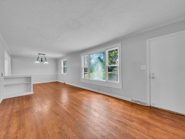 147 Keith Dr, Clarksville, TN 37043