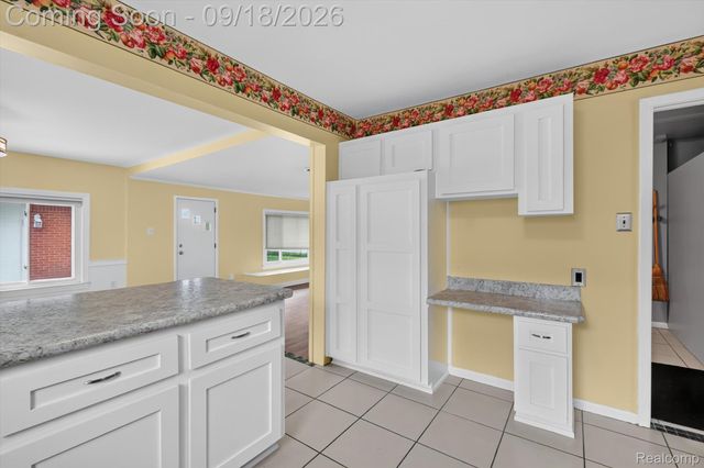18786 Hinton Street, Riverview, MI 48193