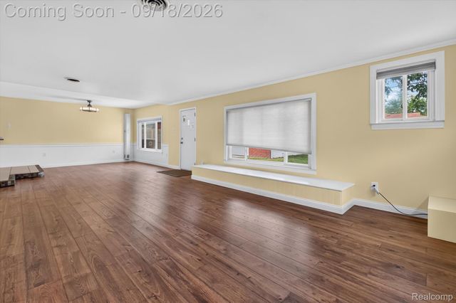 18786 Hinton Street, Riverview, MI 48193
