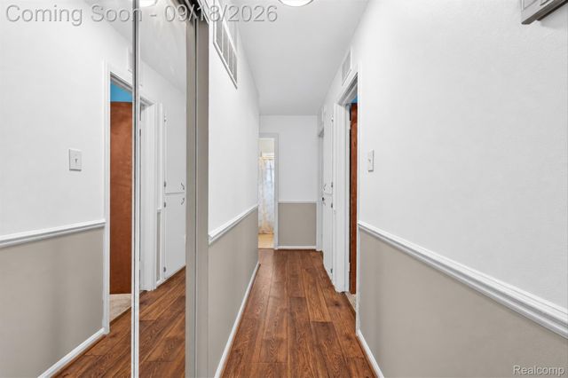18786 Hinton Street, Riverview, MI 48193