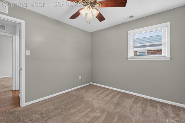 18786 Hinton Street, Riverview, MI 48193