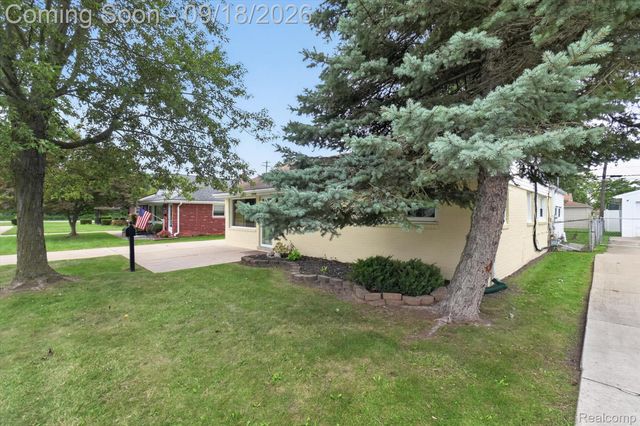 18786 Hinton Street, Riverview, MI 48193
