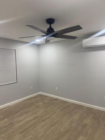 8226 Darlington Dr Drive A, Houston, TX 77028