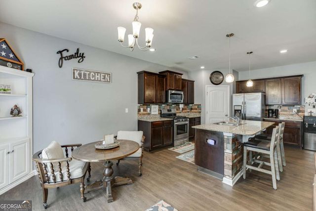 410 Maple Brook Drive, Dawsonville, GA 30534