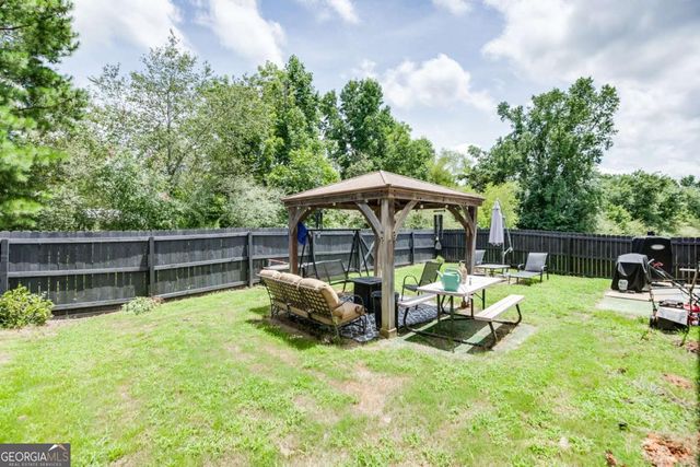 410 Maple Brook Drive, Dawsonville, GA 30534
