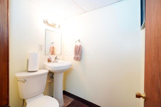 876 Annagladys Drive, E3, Worthington, OH 43085