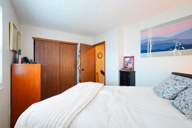 876 Annagladys Drive, E3, Worthington, OH 43085
