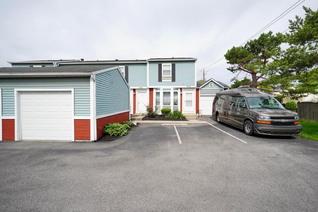 876 Annagladys Drive, E3, Worthington, OH 43085