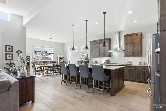 18051 N Burnt Car Pl, Boise, ID 83714