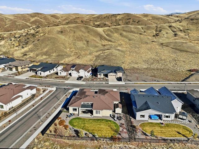 18051 N Burnt Car Pl, Boise, ID 83714