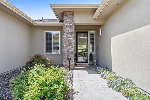 18051 N Burnt Car Pl, Boise, ID 83714