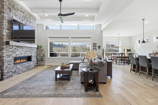 18051 N Burnt Car Pl, Boise, ID 83714