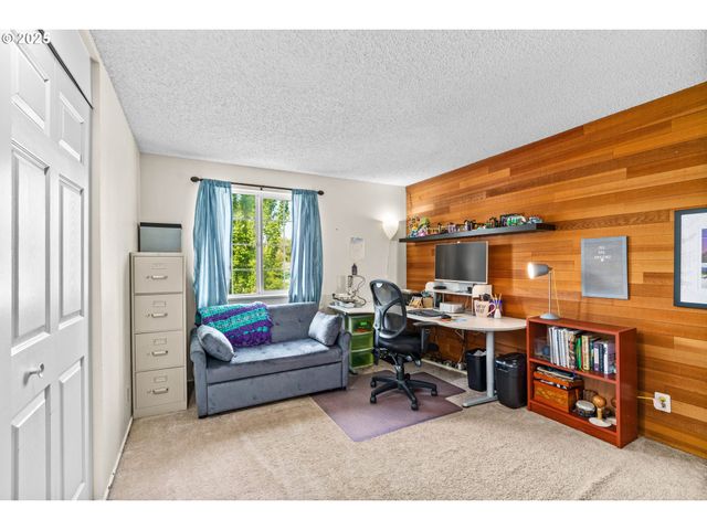 3837 KEVINGTON Ave, Eugene, OR 97405