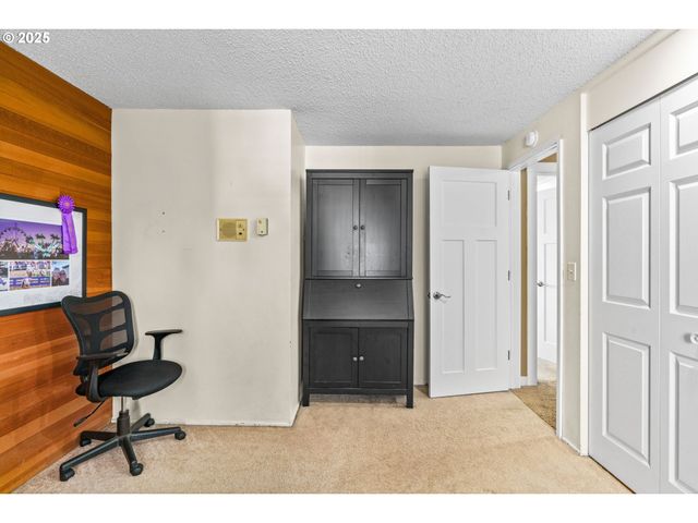 3837 KEVINGTON Ave, Eugene, OR 97405