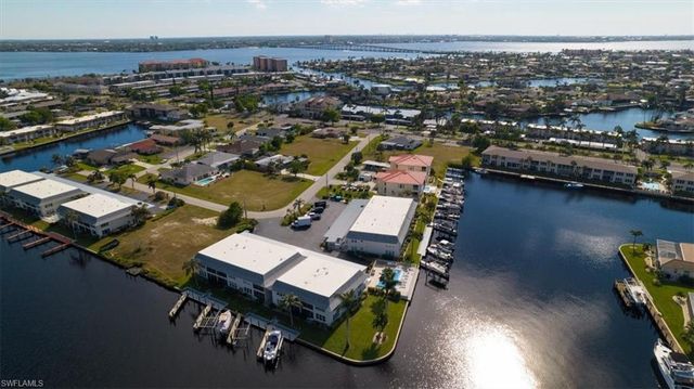 4104 SE 18th AVE # 2D, Cape Coral, FL 33904