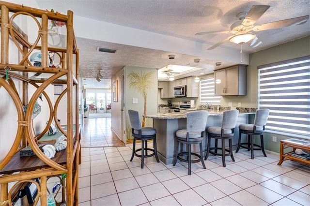 4104 SE 18th AVE # 2D, Cape Coral, FL 33904