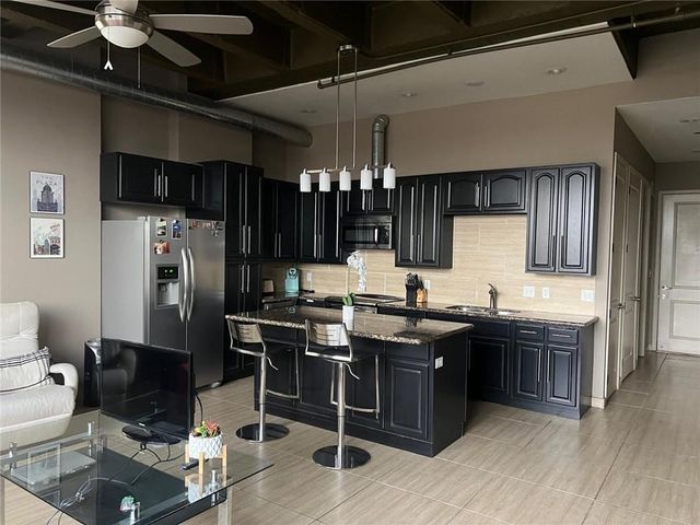 2940 Baltimore Avenue 1101, Kansas City, MO 64108